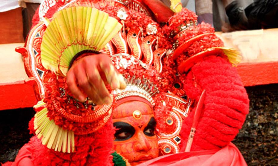 Vishnumoorthy Theyyam