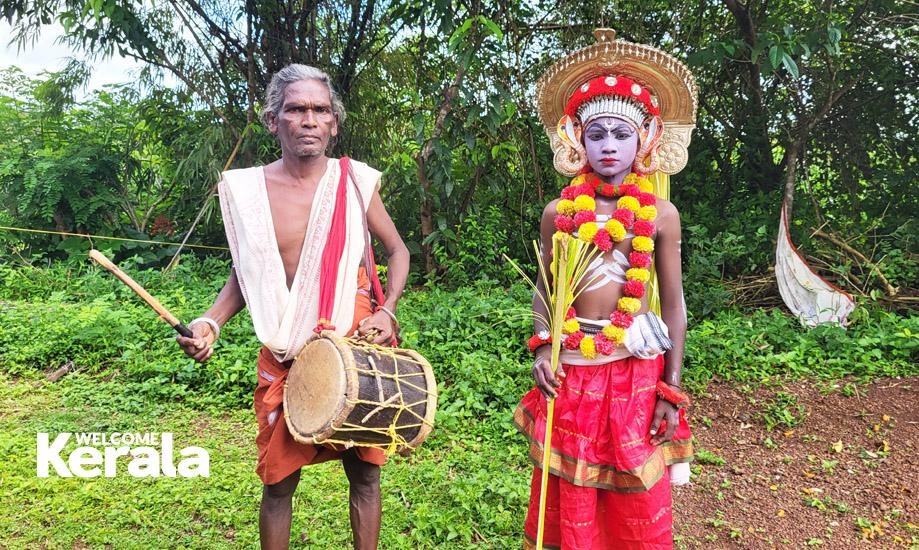 Choma aka Sajeeva (left) with Adithya as Jogi Theyyam