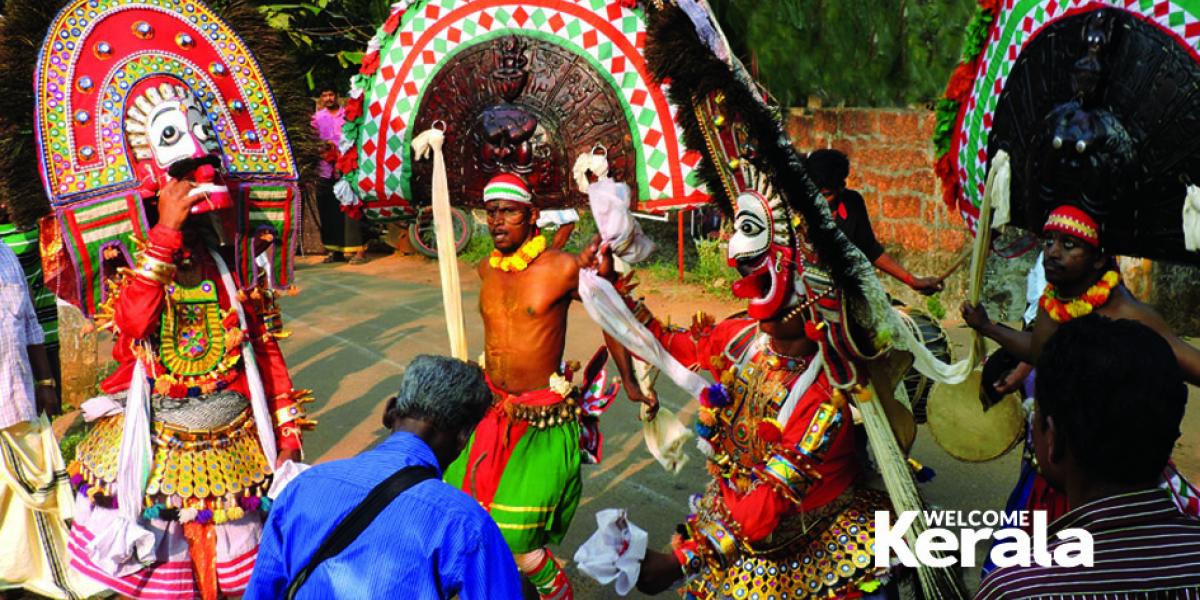 Folk forms of Valluvanad, Poothan & Thira