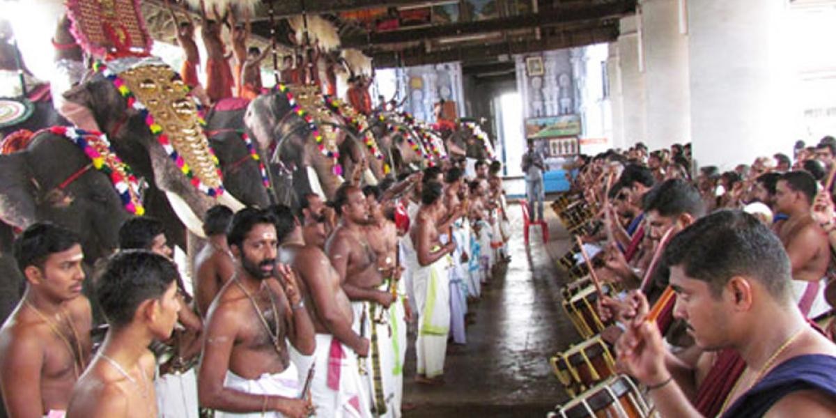 elephant procession with Melam at Irinjalakkuda Koodalmanikyam temple