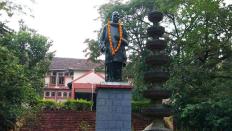 Kerala Kalamandalam Campus with the statue of Mahakavi Vallathol Narayana Menon